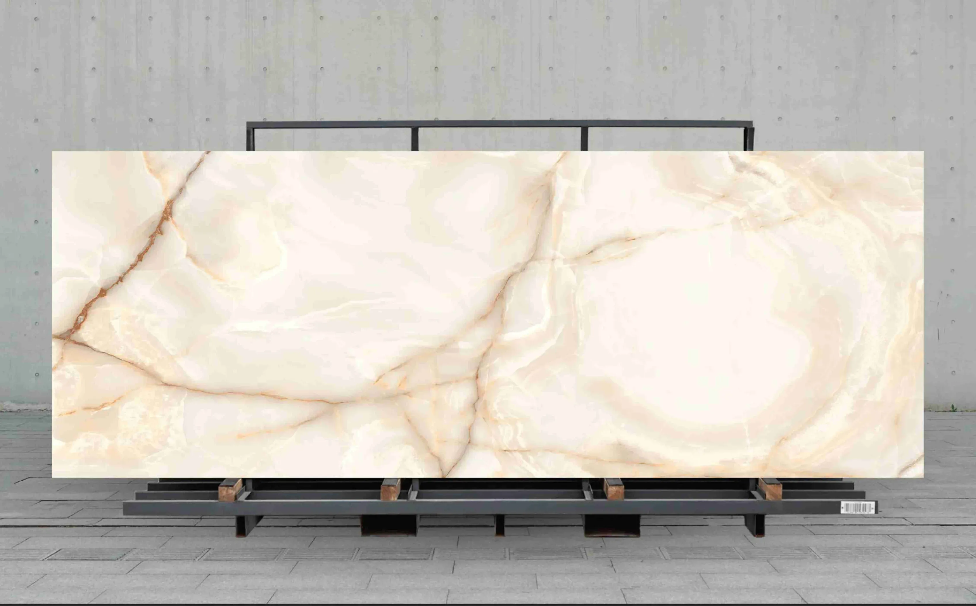 Onyx Gold - Luxury porcelain