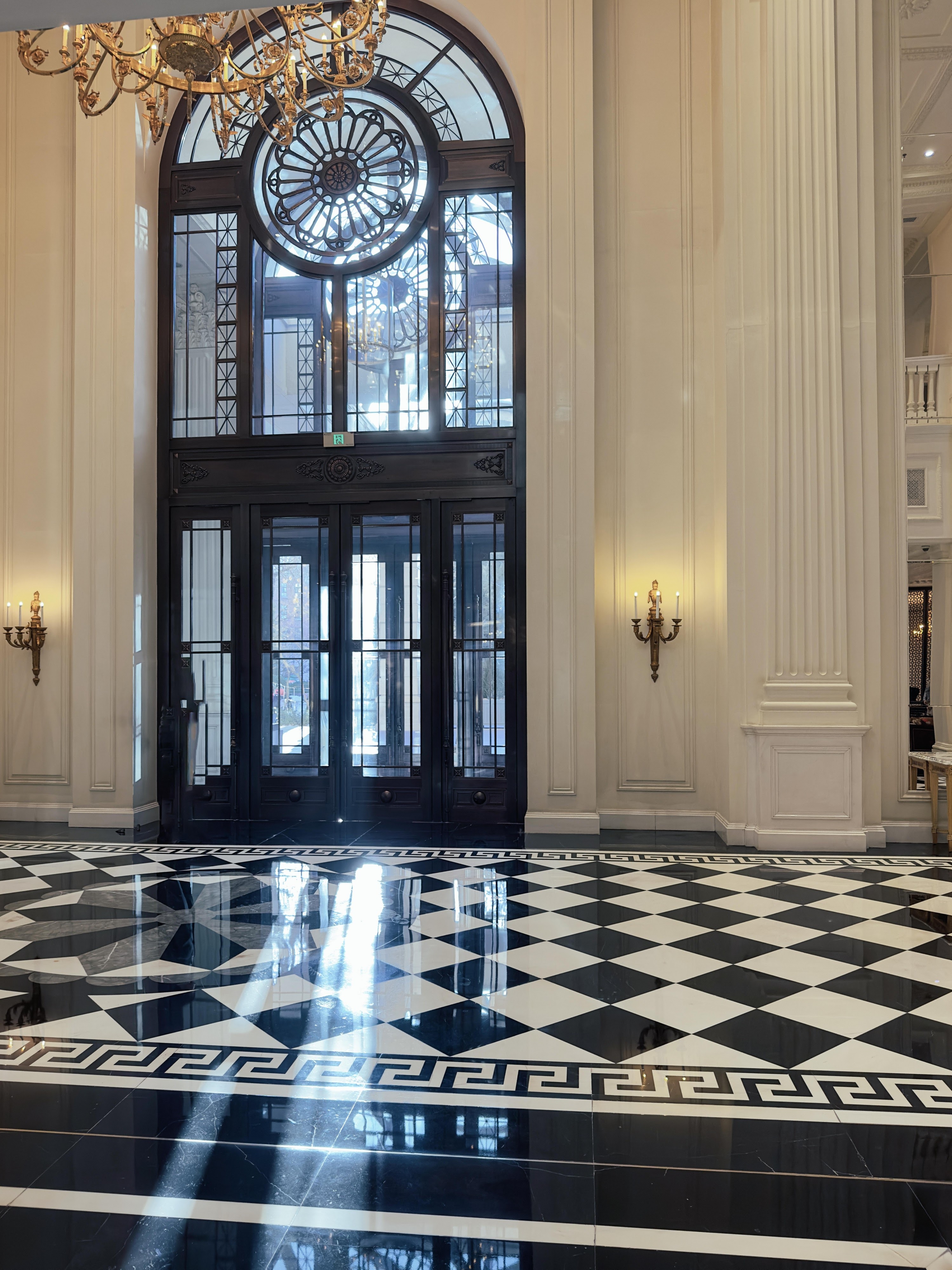 Executive Suites - Calacatta Gold Quartz Project